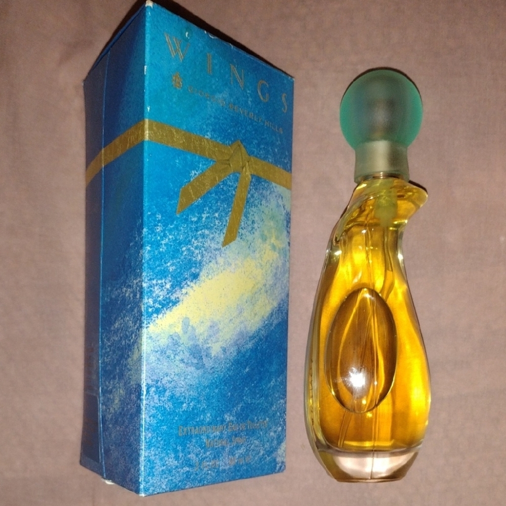 Vintage Giorgio Beverly Hills Wings Extraordinary Eau De Toilette Natural Spray